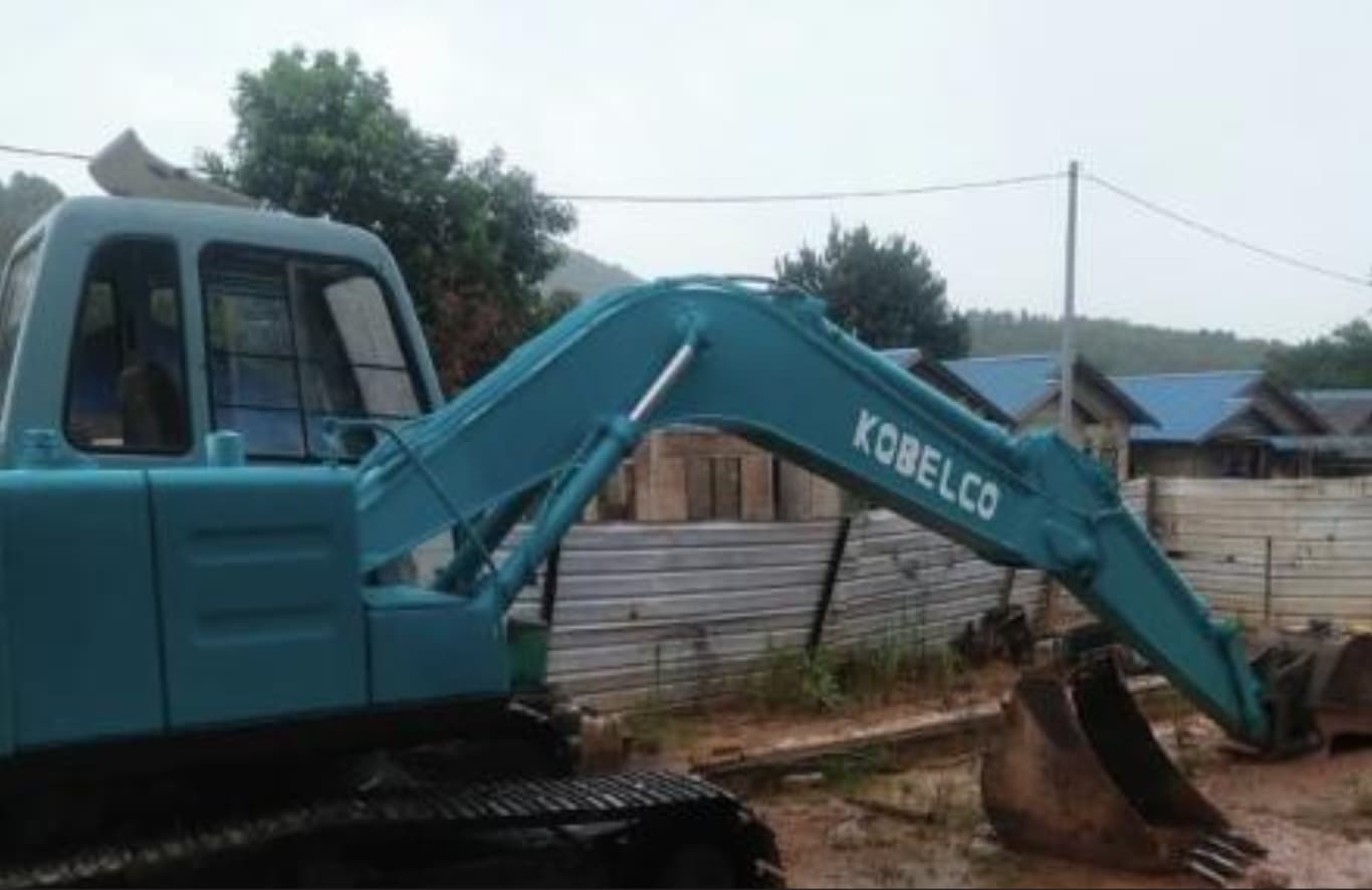 Excavator Kolbeco SK-04